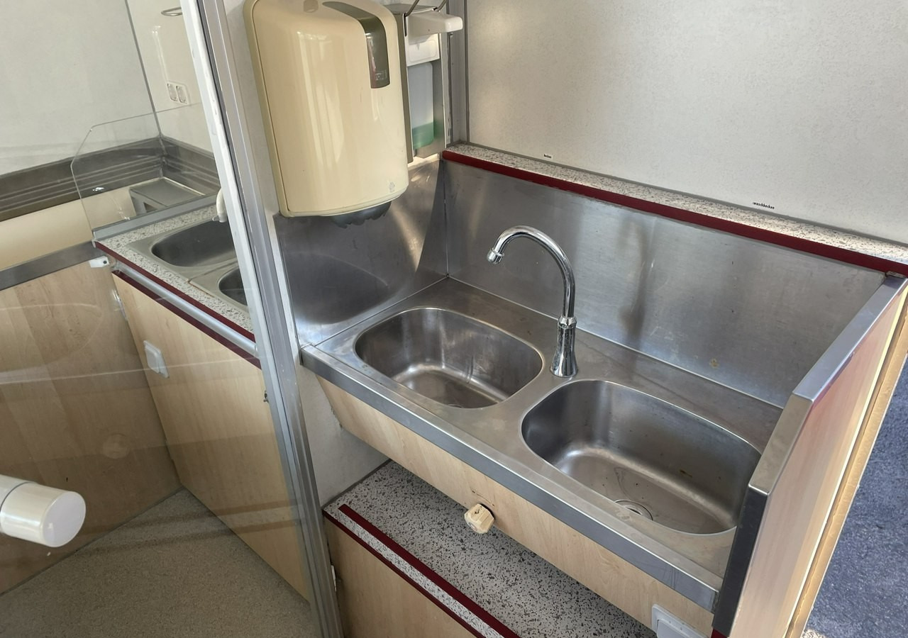 Fiat Ducato Autosklep wędlin Gastronomiczna food truck foodtruck W-zasil DMC 350 - Fødevarer lastbil: billede 5 Fiat Ducato Autosklep wędlin Gastronomiczna food truck foodtruck W-zasil DMC 350 - Fødevarer lastbil: billede 5