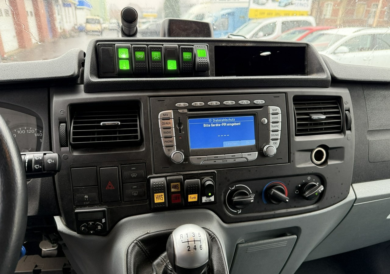 Ford Transit Ford Transit 140T350 Straż Pożarna 8-osob wyposażona 94tkm 2013 - Persontransport, Brandbil: billede 2 Ford Transit Ford Transit 140T350 Straż Pożarna 8-osob wyposażona 94tkm 2013 - Persontransport, Brandbil: billede 2