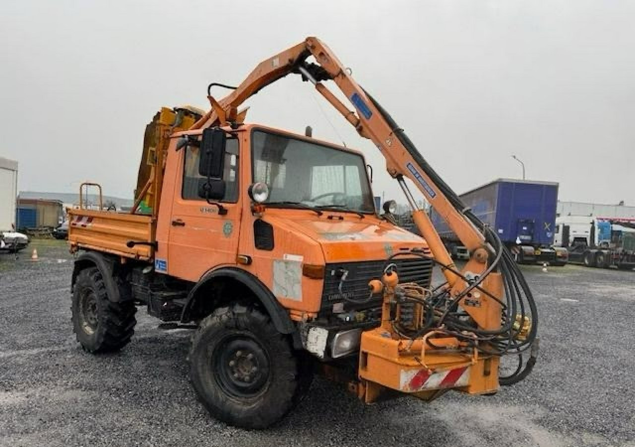 Inna Inny Unimog 4X4 Kosiarka bijakowa teleskopowa posypywarka pług odśnieżark - Lastbil med lad, Utility/ Speciel maskine: billede 1 Inna Inny Unimog 4X4 Kosiarka bijakowa teleskopowa posypywarka pług odśnieżark - Lastbil med lad, Utility/ Speciel maskine: billede 1