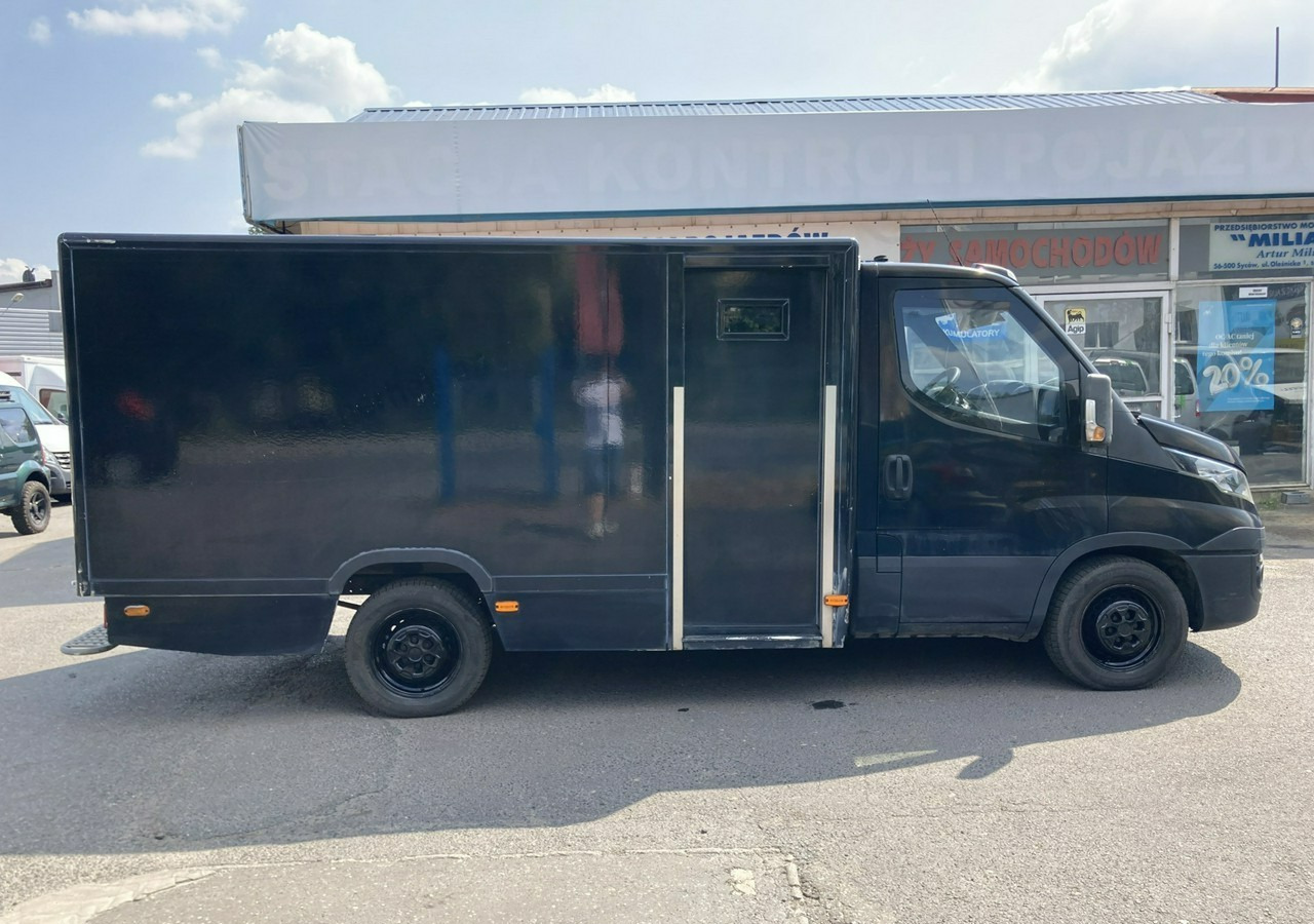 Iveco Daily Iveco 35-130 Bankowóz Kuloodporny Opanceżony pancerny 2015 - Pengetransport: billede 2 Iveco Daily Iveco 35-130 Bankowóz Kuloodporny Opanceżony pancerny 2015 - Pengetransport: billede 2