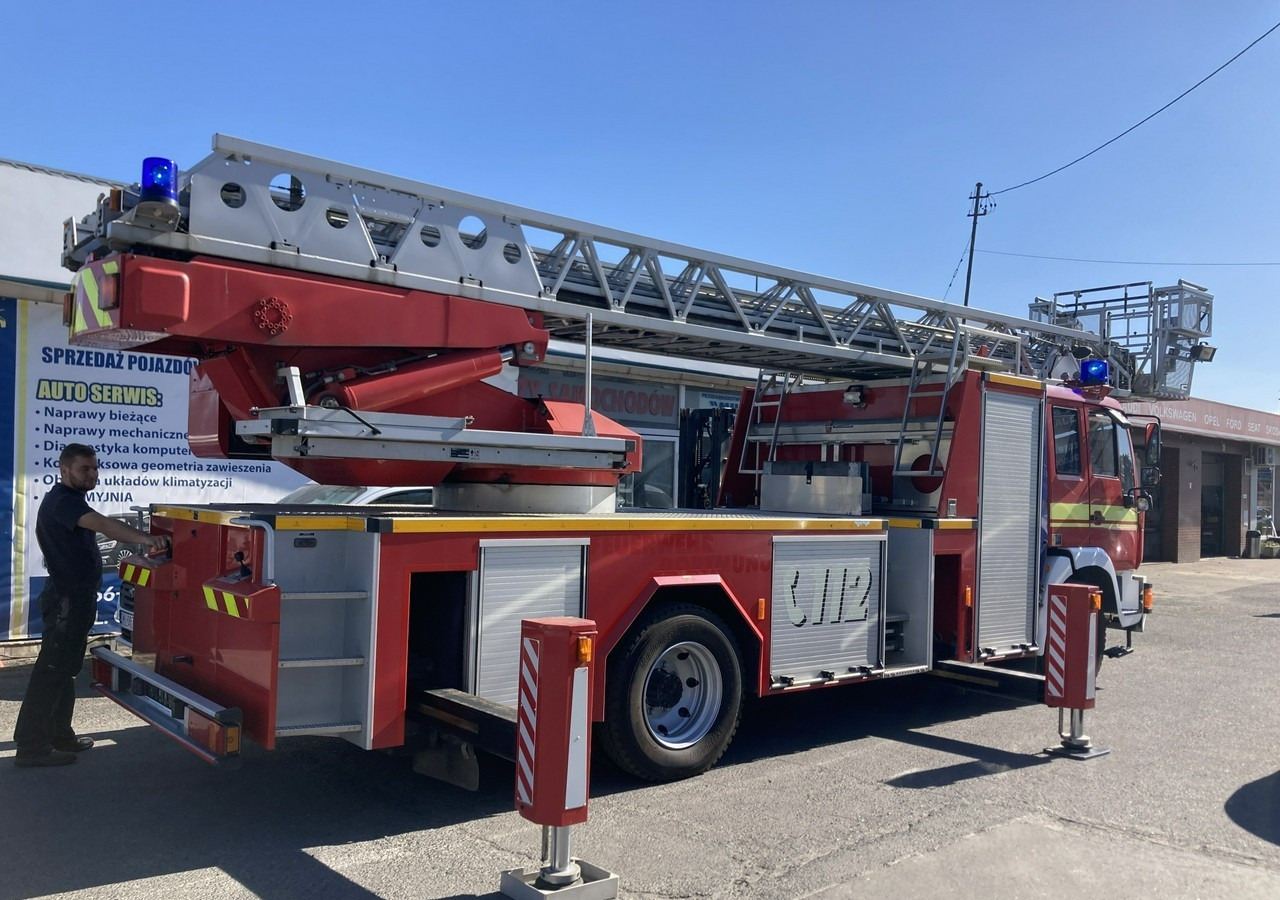 MAN L 2000 MAN 15,280 Straż pożarna drabina Strażacka zwyżka 32m Metz Model 20 - Brandbil: billede 5 MAN L 2000 MAN 15,280 Straż pożarna drabina Strażacka zwyżka 32m Metz Model 20 - Brandbil: billede 5