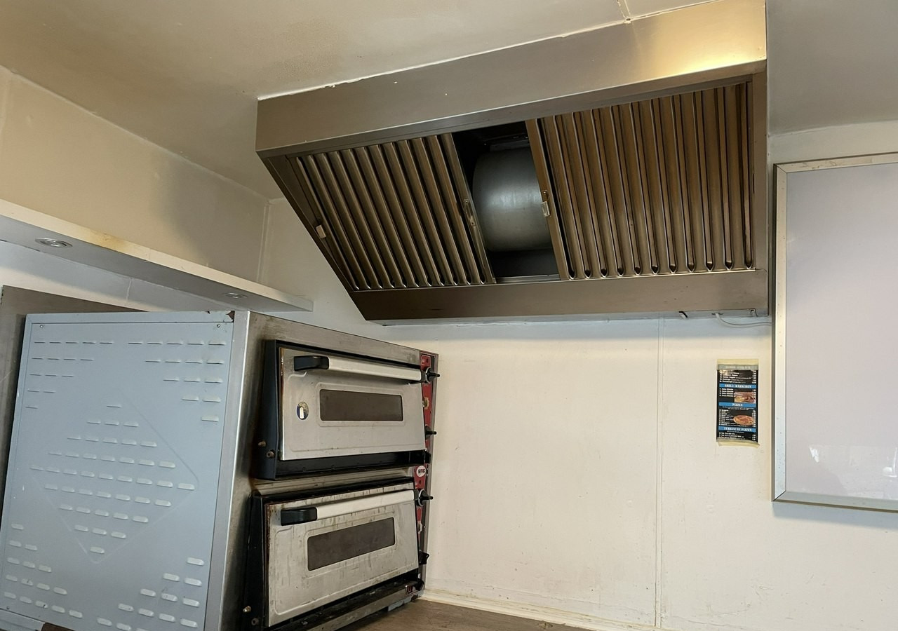 Mercedes-Benz Sprinter Autosklep Sklep Gastronomiczny Food Truck Foodtruck pizza wyposażona - Salgsvogn: billede 4 Mercedes-Benz Sprinter Autosklep Sklep Gastronomiczny Food Truck Foodtruck pizza wyposażona - Salgsvogn: billede 4