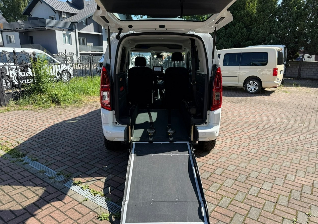 Opel Combo IV Opel Combo Life Niepełnosprawnych inwalida Rampa 32105 km Model 2022 - Bil: billede 2 Opel Combo IV Opel Combo Life Niepełnosprawnych inwalida Rampa 32105 km Model 2022 - Bil: billede 2