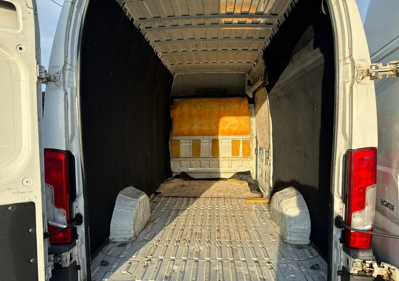 Varevogn Peugeot Boxer Boxer 2.0HDI 163KM L4H3 MEGA MAX 2x podwyższany Klima Salon PL 2017: billede 16 Varevogn Peugeot Boxer Boxer 2.0HDI 163KM L4H3 MEGA MAX 2x podwyższany Klima Salon PL 2017: billede 16