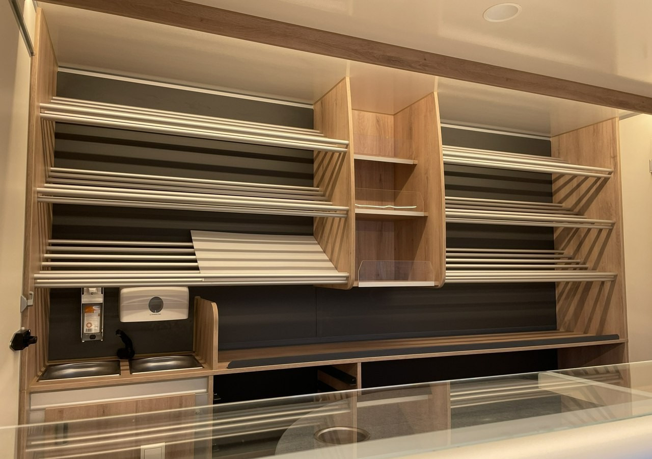 Renault Master Autosklep piec Sklep Gastronomiczny Food Truck Foodtruck bar Borco20 - Fødevarer lastbil: billede 5 Renault Master Autosklep piec Sklep Gastronomiczny Food Truck Foodtruck bar Borco20 - Fødevarer lastbil: billede 5