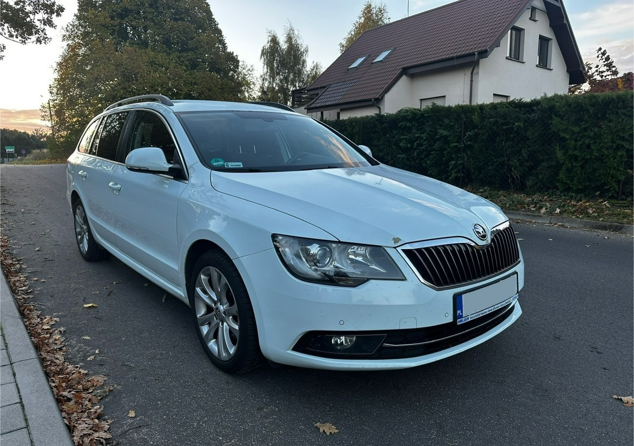 Skoda Superb II Skoda Superb 1.8TSI 160KM LPG PRINS 2035 KLIMA NAVI PDC XENON 2015 - Stationcar: billede 2 Skoda Superb II Skoda Superb 1.8TSI 160KM LPG PRINS 2035 KLIMA NAVI PDC XENON 2015 - Stationcar: billede 2