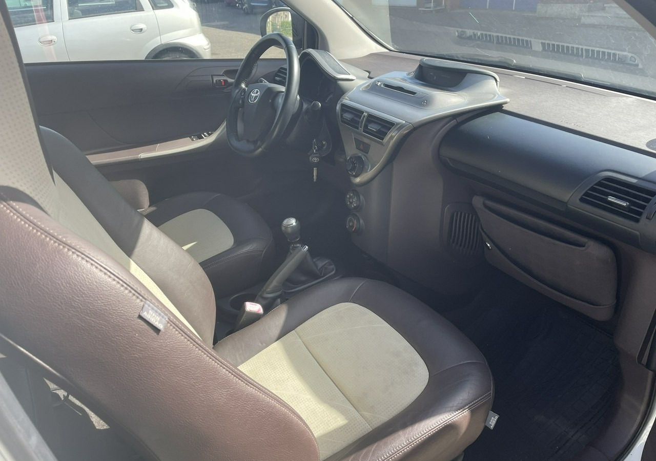 Toyota IQ Toyota iQ Klima - Hatchback: billede 4 Toyota IQ Toyota iQ Klima - Hatchback: billede 4