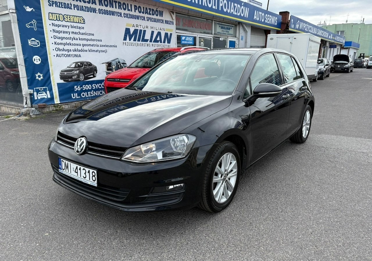Volkswagen Golf VII VII 1,6 TDI 110KM 153TKM Klimatronik Navi Alu PDC 2015 Bez wkładu fi - Hatchback: billede 2 Volkswagen Golf VII VII 1,6 TDI 110KM 153TKM Klimatronik Navi Alu PDC 2015 Bez wkładu fi - Hatchback: billede 2