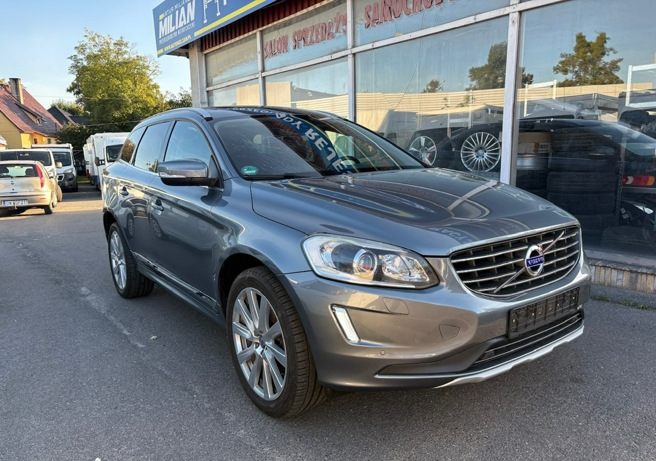 Volvo XC60 I Volvo XC 60 2,4 D4 AWD 190KM Summum Navi Panorama Skóry Kamera 2017 - SUV: billede 1 Volvo XC60 I Volvo XC 60 2,4 D4 AWD 190KM Summum Navi Panorama Skóry Kamera 2017 - SUV: billede 1