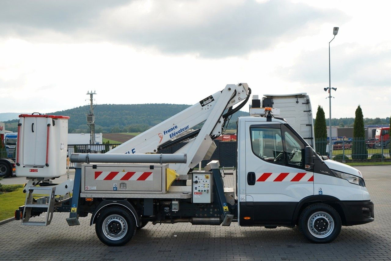 Lastbil med mandskabslift Iveco DAILY 35-140 / ZWYŻKA / PODNOŚNIK KOSZOWY FRANCE: billede 7