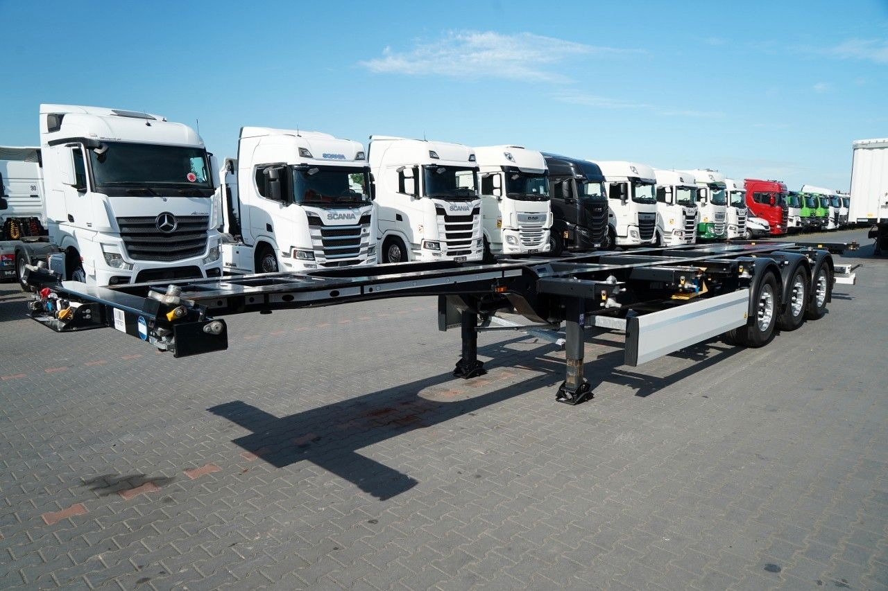 Krone / NACZEPA PODKONTENEROWA / MAŁO UŻYWANA / UNIWER - Containerbil/ Veksellad sættevogn: billede 3 Krone / NACZEPA PODKONTENEROWA / MAŁO UŻYWANA / UNIWER - Containerbil/ Veksellad sættevogn: billede 3