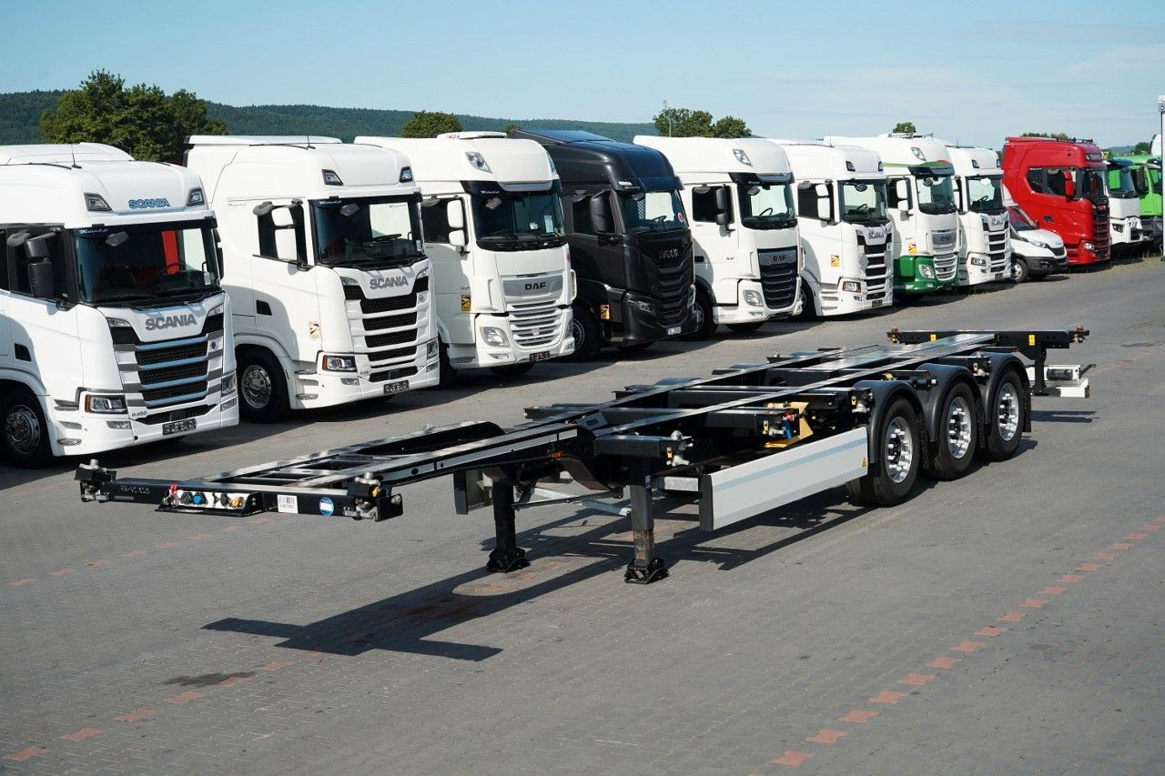 Krone / NACZEPA PODKONTENEROWA / MAŁO UŻYWANA / UNIWER - Containerbil/ Veksellad sættevogn: billede 1 Krone / NACZEPA PODKONTENEROWA / MAŁO UŻYWANA / UNIWER - Containerbil/ Veksellad sættevogn: billede 1