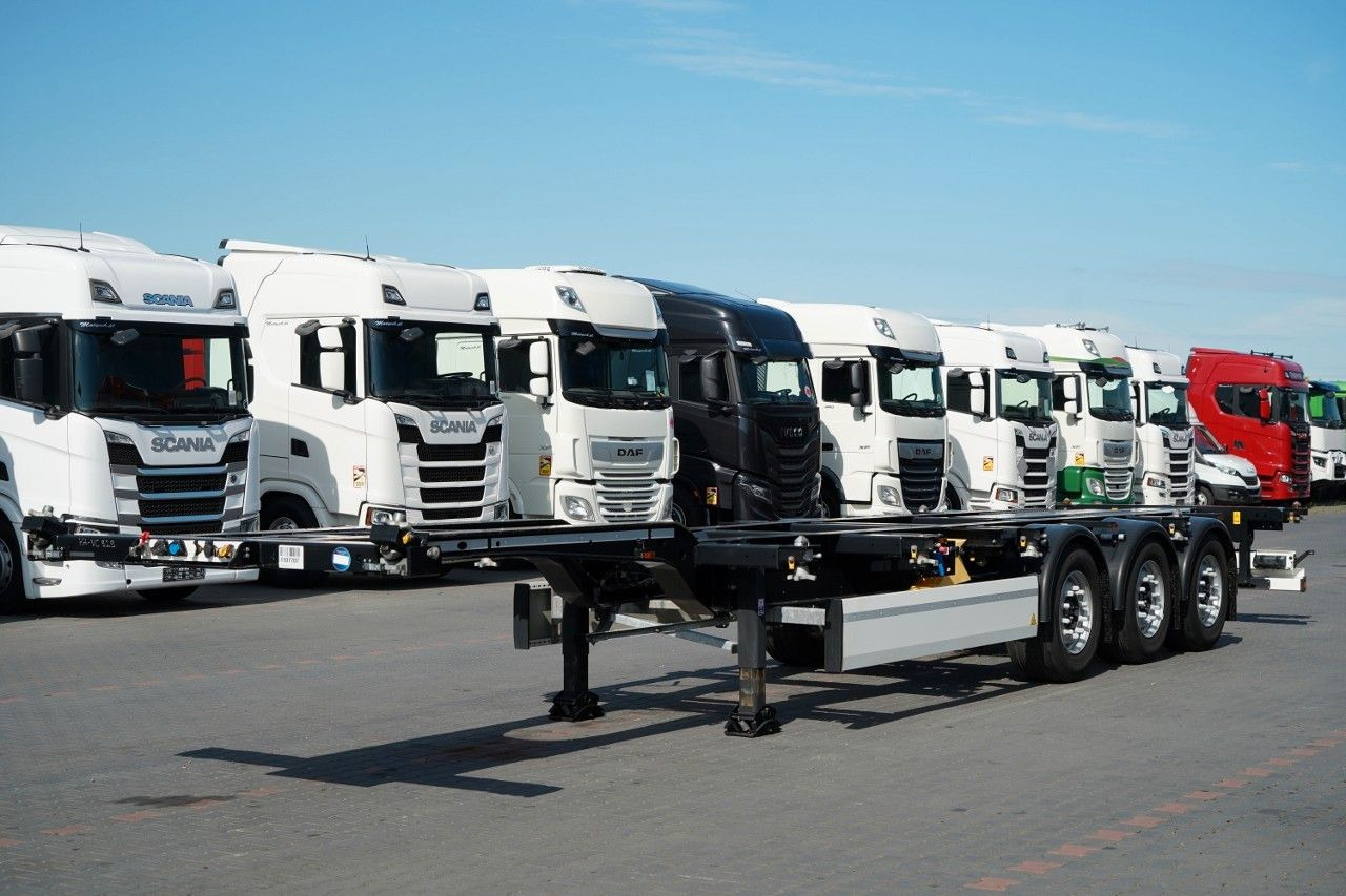 Krone / NACZEPA PODKONTENEROWA / MAŁO UŻYWANA / UNIWER - Containerbil/ Veksellad sættevogn: billede 2 Krone / NACZEPA PODKONTENEROWA / MAŁO UŻYWANA / UNIWER - Containerbil/ Veksellad sættevogn: billede 2