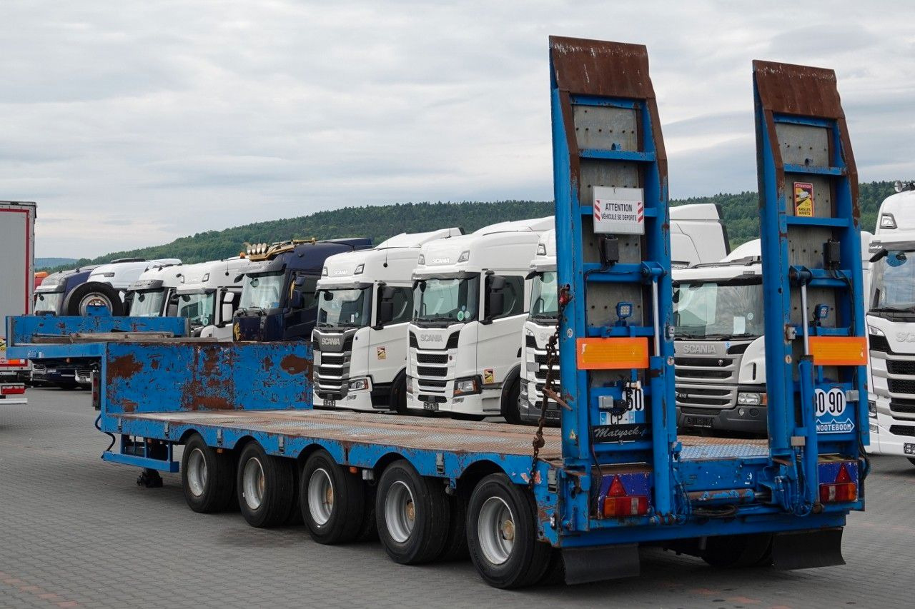 Nooteboom NISKOPODWOZIE / DMC: 80 000 KG / 5 OSI / SKRĘTNE - Nedbygget platform sættevogn: billede 1 Nooteboom NISKOPODWOZIE / DMC: 80 000 KG / 5 OSI / SKRĘTNE - Nedbygget platform sættevogn: billede 1