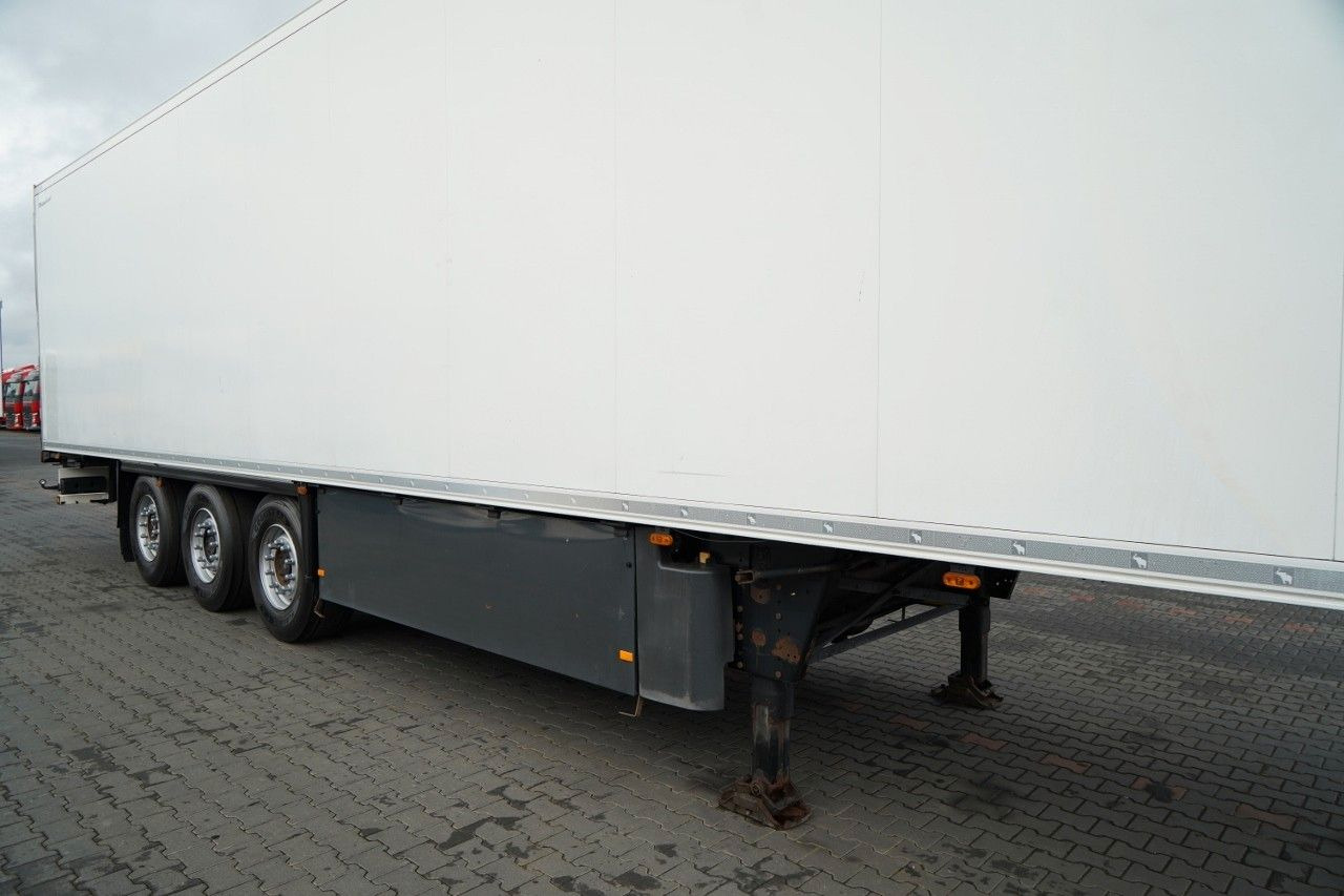 Schmitz Cargobull CHŁODNIA / THERMO KING SLX 300 / HAKÓWKA / HAKOW - Kølevogn sættevogn: billede 5 Schmitz Cargobull CHŁODNIA / THERMO KING SLX 300 / HAKÓWKA / HAKOW - Kølevogn sættevogn: billede 5