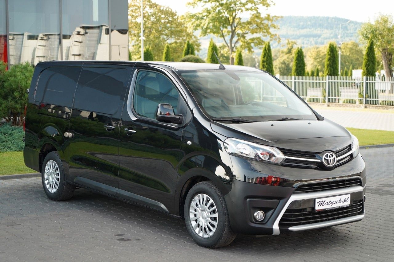 Toyota PROACE / FURGON / BLASZAK / 2.0 D / ZABUDOWA - Små varebil: billede 1 Toyota PROACE / FURGON / BLASZAK / 2.0 D / ZABUDOWA - Små varebil: billede 1