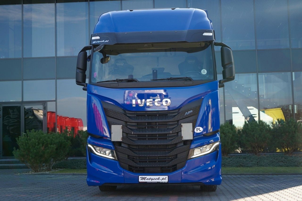 Iveco S-WAY / 460 / RETARDER / LNG / MEGA / LOW DECK - Trækker: billede 4 Iveco S-WAY / 460 / RETARDER / LNG / MEGA / LOW DECK - Trækker: billede 4