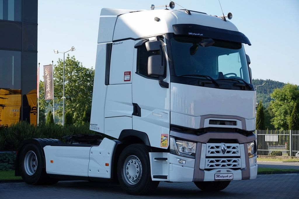 Renault T 520 / 13L / MAXISPACE / RETARDER / SALONKA Renault T 520 / 13L / MAXISPACE / RETARDER / SALONKA - Trækker: billede 1 Renault T 520 / 13L / MAXISPACE / RETARDER / SALONKA Renault T 520 / 13L / MAXISPACE / RETARDER / SALONKA - Trækker: billede 1