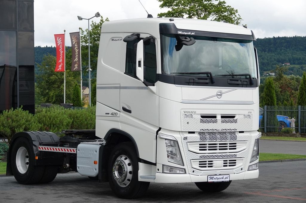 Volvo FH 420 / 13 L / PEŁNY ADR / 2017 ROK / LOW CAB Volvo FH 420 / 13 L / PEŁNY ADR / 2017 ROK / LOW CAB - Trækker: billede 1 Volvo FH 420 / 13 L / PEŁNY ADR / 2017 ROK / LOW CAB Volvo FH 420 / 13 L / PEŁNY ADR / 2017 ROK / LOW CAB - Trækker: billede 1