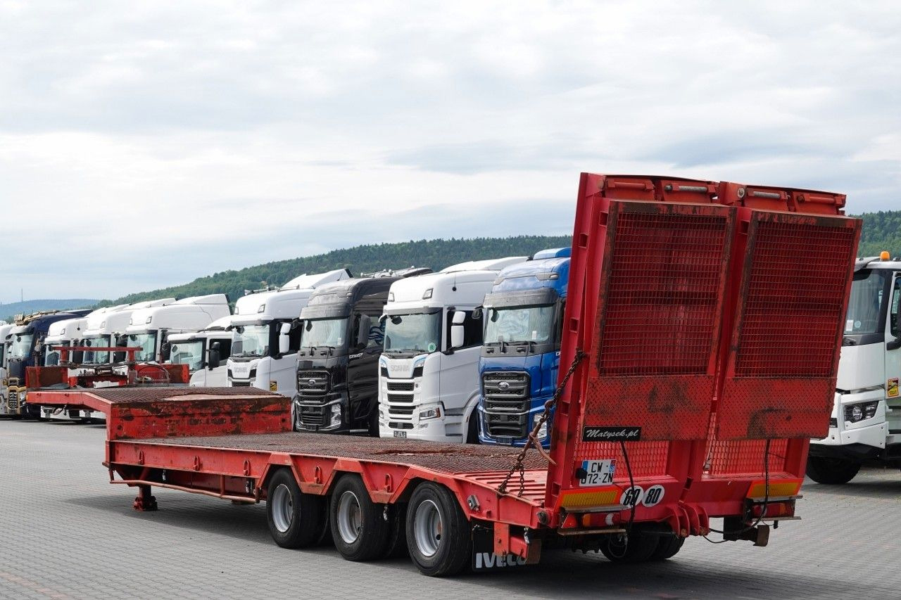 VEREM NACZEPA LAWETA NISKOPODWOZIE / NAJAZDY HYD - Nedbygget platform sættevogn: billede 3 VEREM NACZEPA LAWETA NISKOPODWOZIE / NAJAZDY HYD - Nedbygget platform sættevogn: billede 3