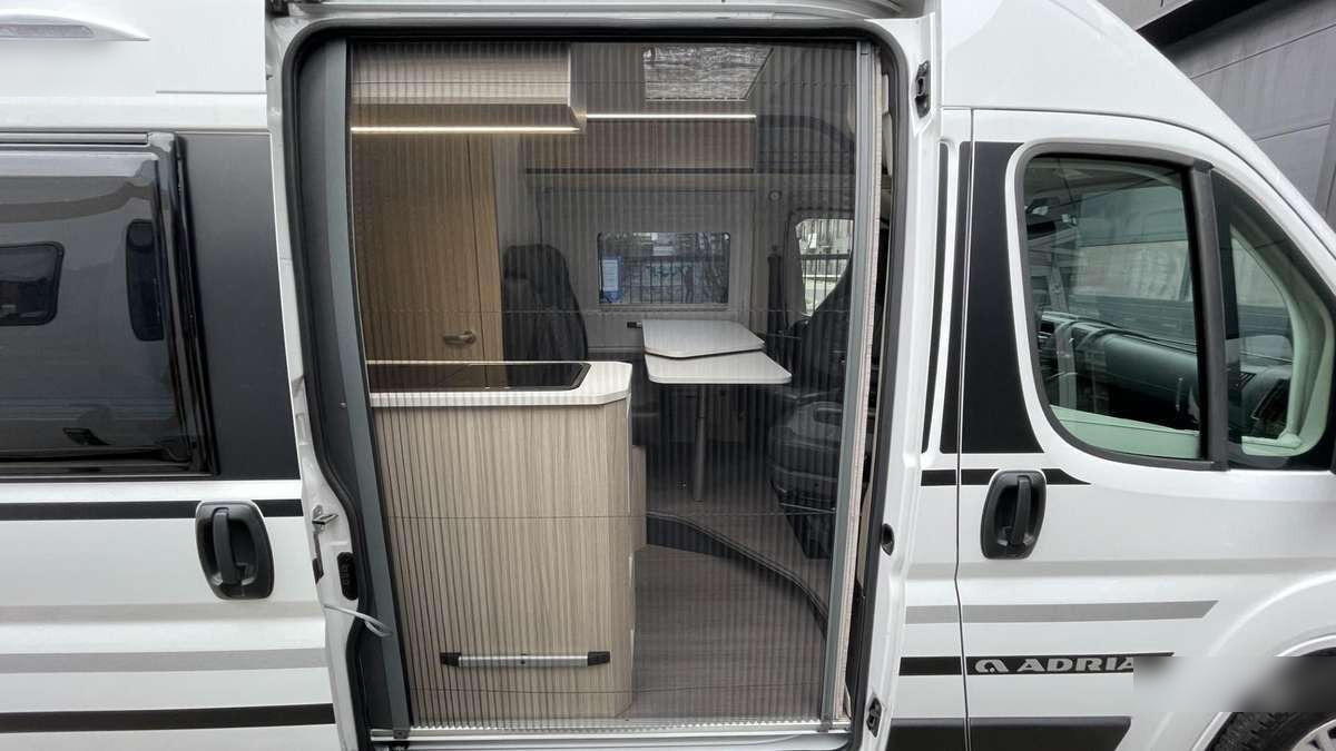 Adria Twin 600 SP Family - Camper van: billede 2 Adria Twin 600 SP Family - Camper van: billede 2
