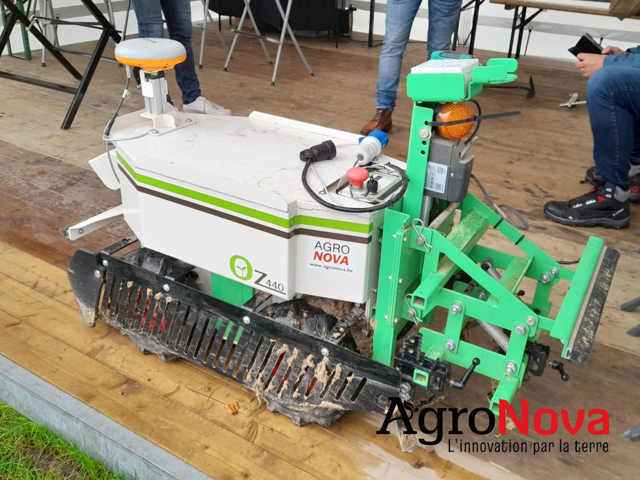 Naïo Robot Oz MARAICHAGE - Landbrugsmaskine: billede 2 Naïo Robot Oz MARAICHAGE - Landbrugsmaskine: billede 2