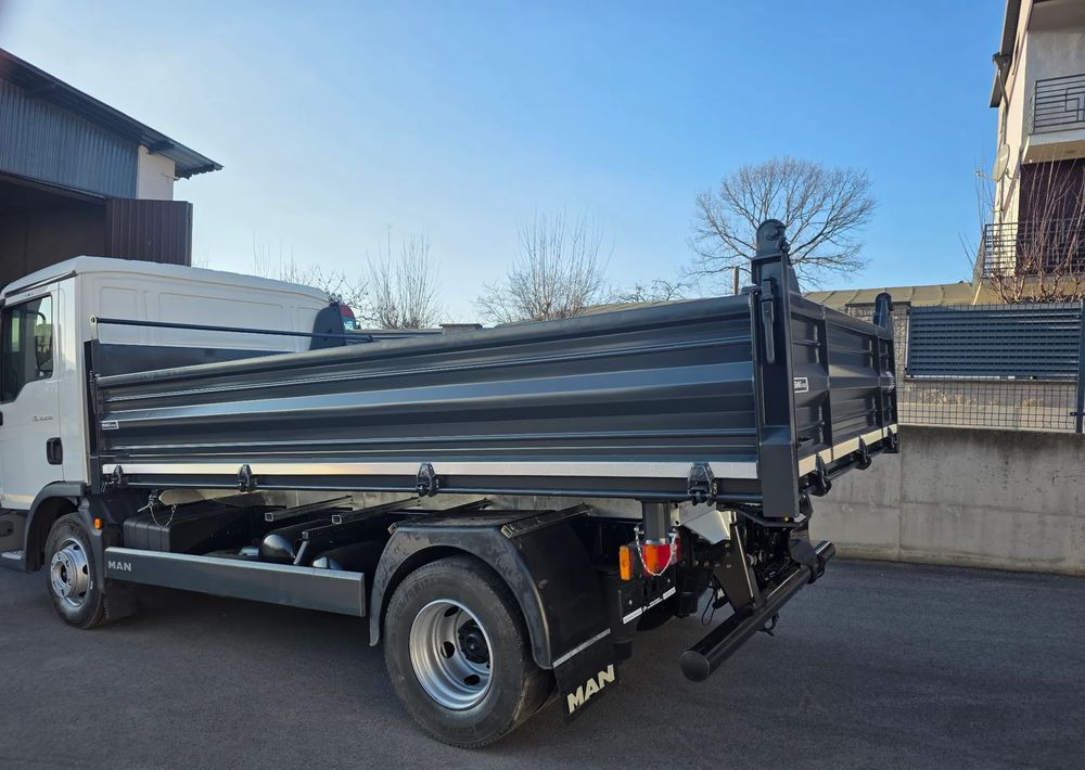 MAN TGL 12.250 /12.220 / ATEGO/ WYWROTKA / 2016 / NOWA ZABUDOWA - Tipvogn lastbil: billede 2 MAN TGL 12.250 /12.220 / ATEGO/ WYWROTKA / 2016 / NOWA ZABUDOWA - Tipvogn lastbil: billede 2