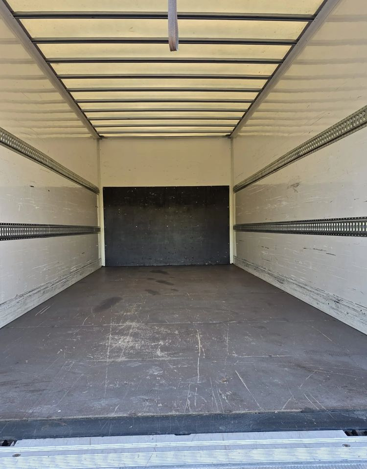 Lastbil varevogn MAN TGM 15.290 / TGL / KONTENER / IZOTERMA / WINDA / KLIMA POSTOJOWA / 2019R / EURO 6 / PEŁEN SERWIS /  8200KG ŁADOWNOŚĆ  / SPROWADZONY / ZADBANY / JAK NOWY /  KSIĄŻKA SERWISOWA / E6 / 18 PALET: billede 13