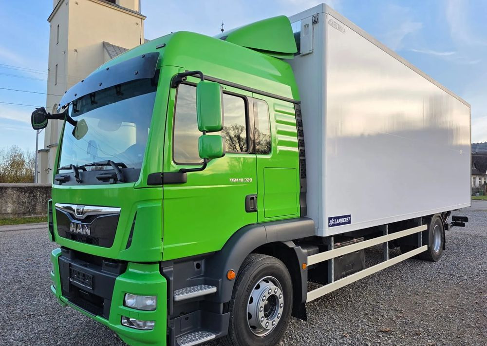 MAN TGM 18.320 / 18.290 / 15.290 / IZOTERMA / WINDA / 19PALET / E6 / 08.2018 / LIFT / SPROWADZONY / AUTOMAT / SYPIALKA / PIERWSZY WŁAŚCICIEL / BOCZNE DRZWI / STAN BARDZO DOBRY - Kølevogn lastbil: billede 2 MAN TGM 18.320 / 18.290 / 15.290 / IZOTERMA / WINDA / 19PALET / E6 / 08.2018 / LIFT / SPROWADZONY / AUTOMAT / SYPIALKA / PIERWSZY WŁAŚCICIEL / BOCZNE DRZWI / STAN BARDZO DOBRY - Kølevogn lastbil: billede 2