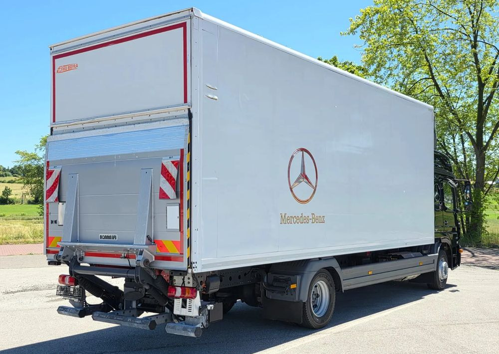 Mercedes-Benz ATEGO 1527/1530/IZOTERMA/WINDA/SPROWADZONY/E6/PIERWSZY WŁAŚCICIEL/AUTOMAT/18EURO PALET/STAN BARDZO DOBRY - Kølevogn lastbil: billede 5 Mercedes-Benz ATEGO 1527/1530/IZOTERMA/WINDA/SPROWADZONY/E6/PIERWSZY WŁAŚCICIEL/AUTOMAT/18EURO PALET/STAN BARDZO DOBRY - Kølevogn lastbil: billede 5