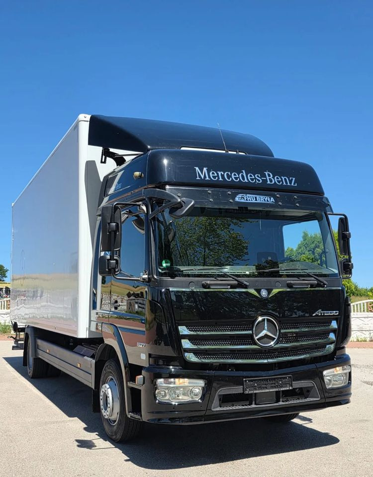 Mercedes-Benz ATEGO 1527/1530/IZOTERMA/WINDA/SPROWADZONY/E6/PIERWSZY WŁAŚCICIEL/AUTOMAT/18EURO PALET/STAN BARDZO DOBRY - Kølevogn lastbil: billede 2 Mercedes-Benz ATEGO 1527/1530/IZOTERMA/WINDA/SPROWADZONY/E6/PIERWSZY WŁAŚCICIEL/AUTOMAT/18EURO PALET/STAN BARDZO DOBRY - Kølevogn lastbil: billede 2