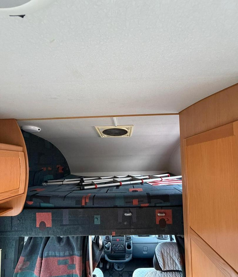 Mclouis MC LOUIS GLEN 430 - Autocamper med alkove: billede 4 Mclouis MC LOUIS GLEN 430 - Autocamper med alkove: billede 4