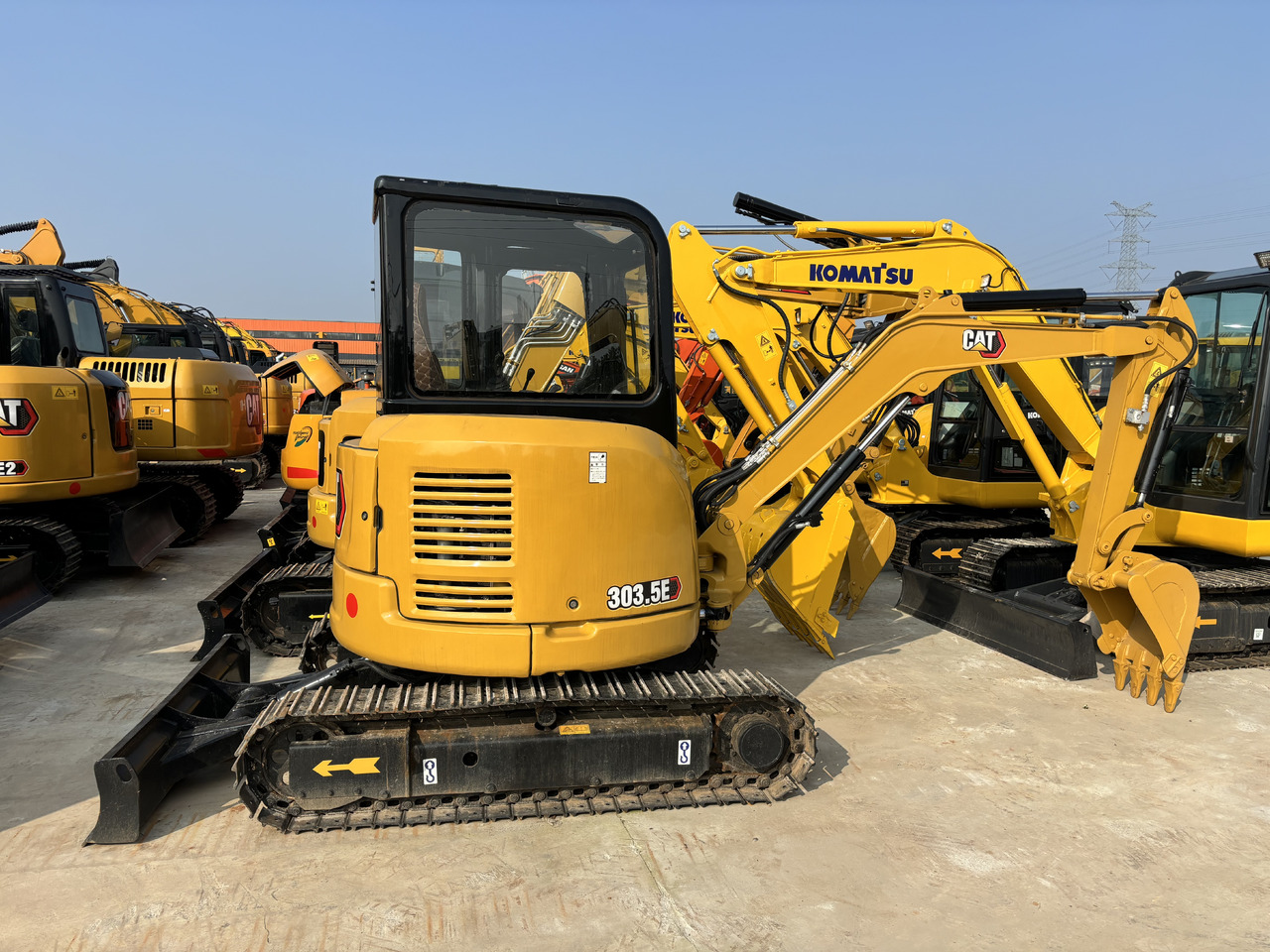 CATERPILLAR CAT303.5E - Minigravemaskine: billede 2 CATERPILLAR CAT303.5E - Minigravemaskine: billede 2