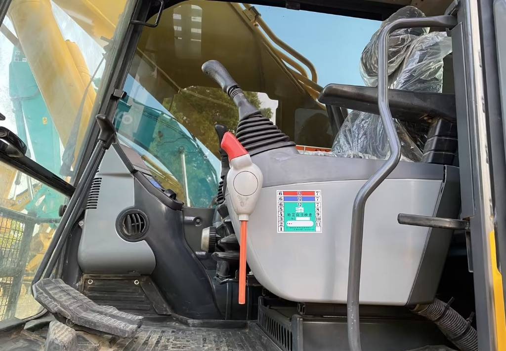 KOMATSU PC 450-8 - Bæltegravemaskine: billede 5 KOMATSU PC 450-8 - Bæltegravemaskine: billede 5