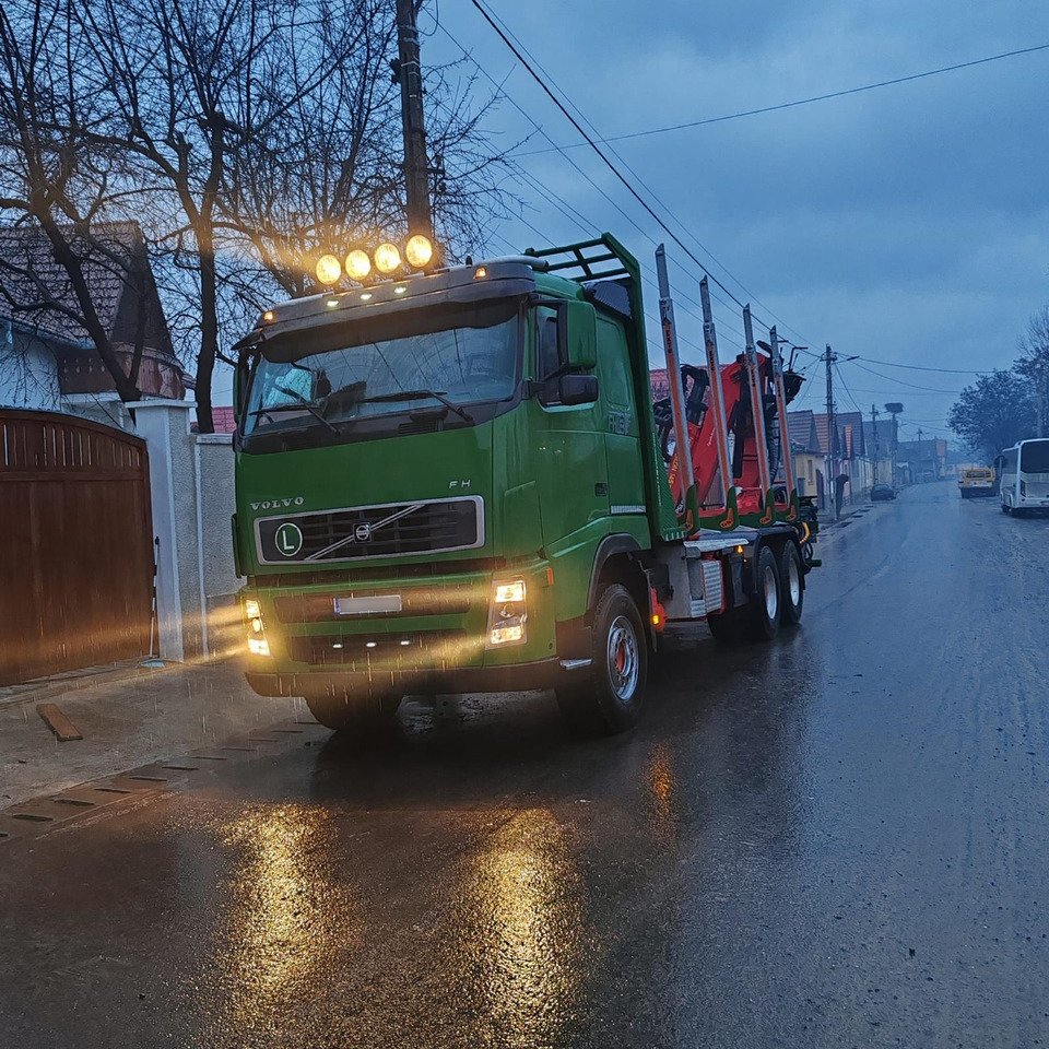 VOLVO FH12 - Tømmerbil, Lastbil med kran: billede 2 VOLVO FH12 - Tømmerbil, Lastbil med kran: billede 2