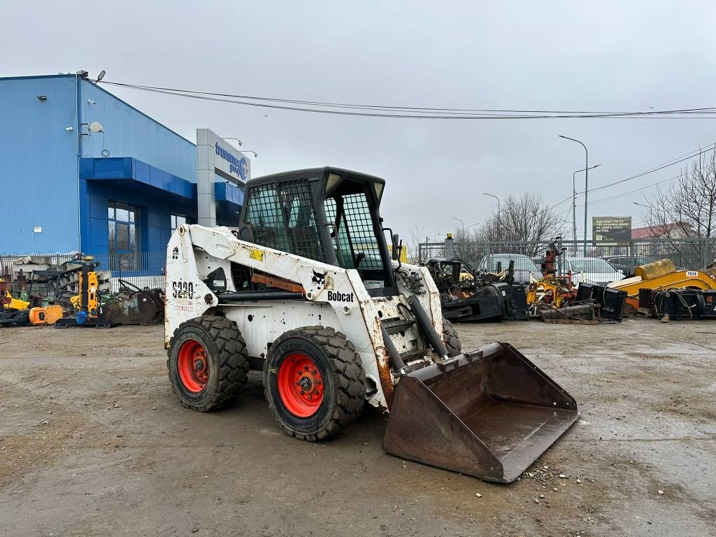 Bobcat S 220 - Skridstyret minilæsser: billede 2 Bobcat S 220 - Skridstyret minilæsser: billede 2