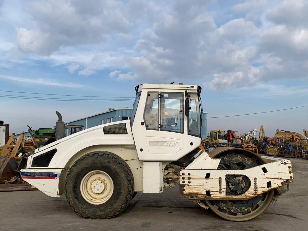 Bomag BW 213 D H-4 - Kompaktor: billede 2 Bomag BW 213 D H-4 - Kompaktor: billede 2