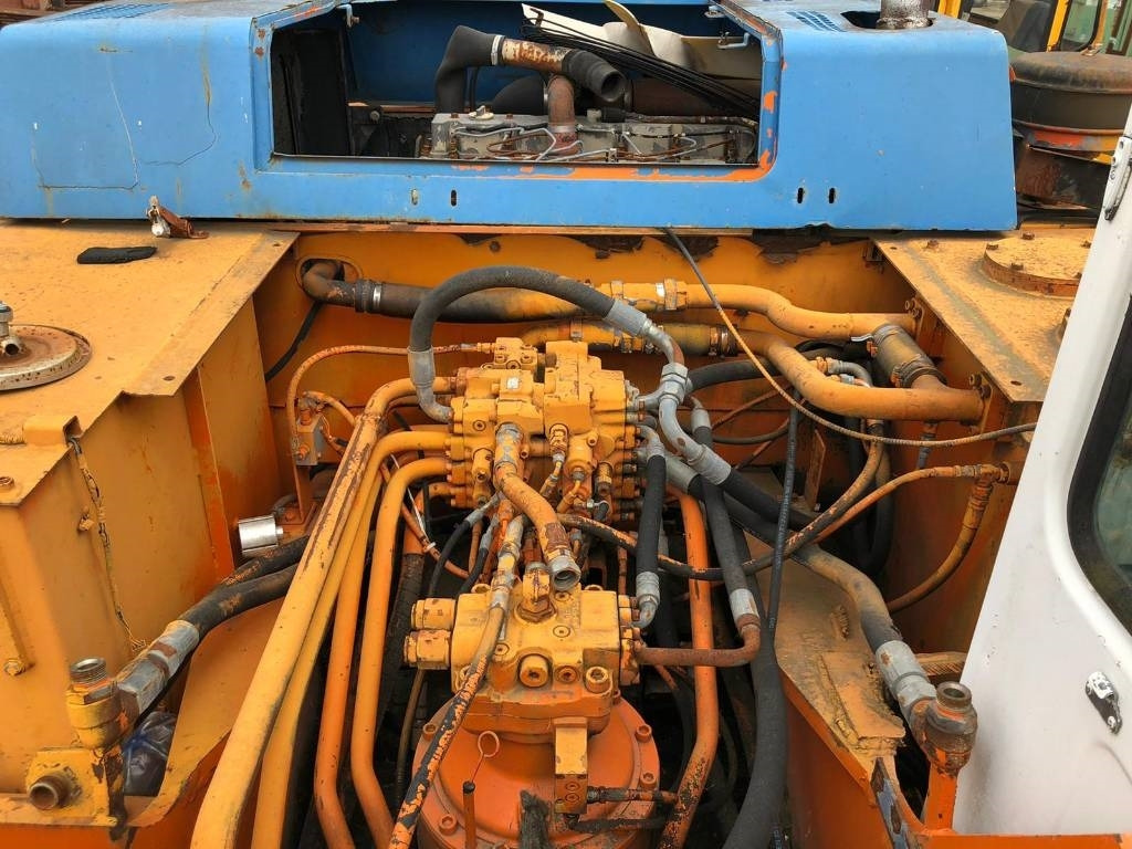 Halla Hitachi HE 280 ICE - Bæltegravemaskine: billede 4 Halla Hitachi HE 280 ICE - Bæltegravemaskine: billede 4