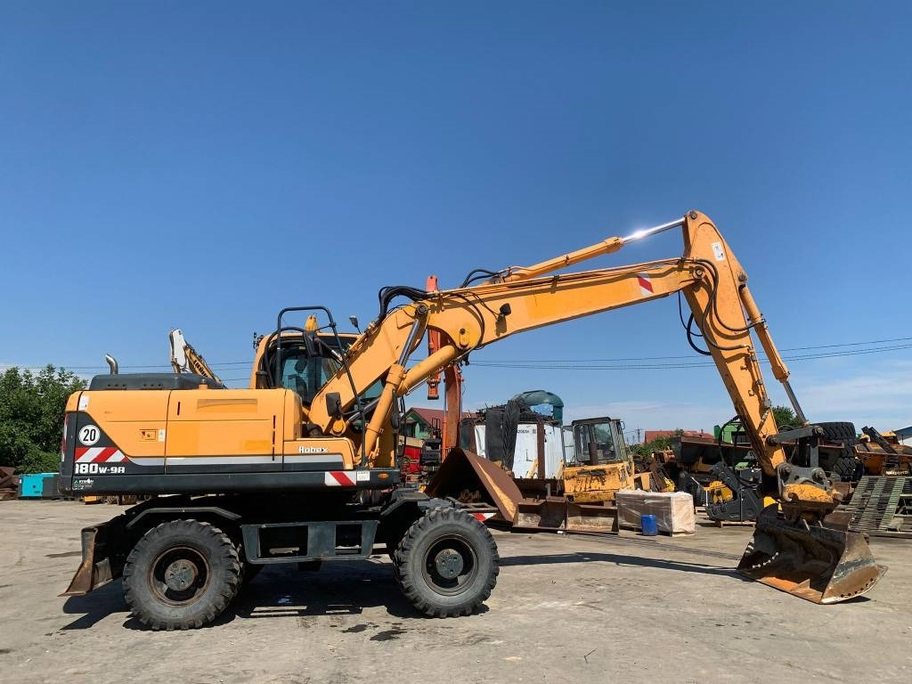 Hjulgravemaskine Hyundai Robex 180 W-9 A: billede 6