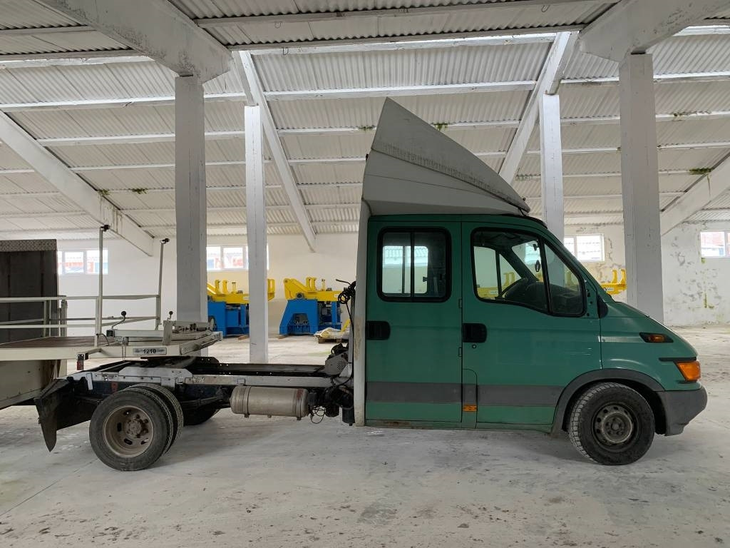 Iveco 3551 - Mini trækker, Mandskabsbil: billede 5 Iveco 3551 - Mini trækker, Mandskabsbil: billede 5