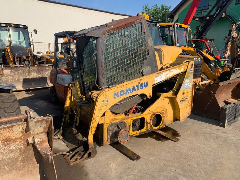 Komatsu SK 714 FOR PARTS - Skridstyret minilæsser: billede 1 Komatsu SK 714 FOR PARTS - Skridstyret minilæsser: billede 1