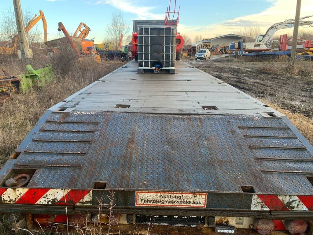 Schmitz S 01 - Nedbygget platform sættevogn: billede 3 Schmitz S 01 - Nedbygget platform sættevogn: billede 3