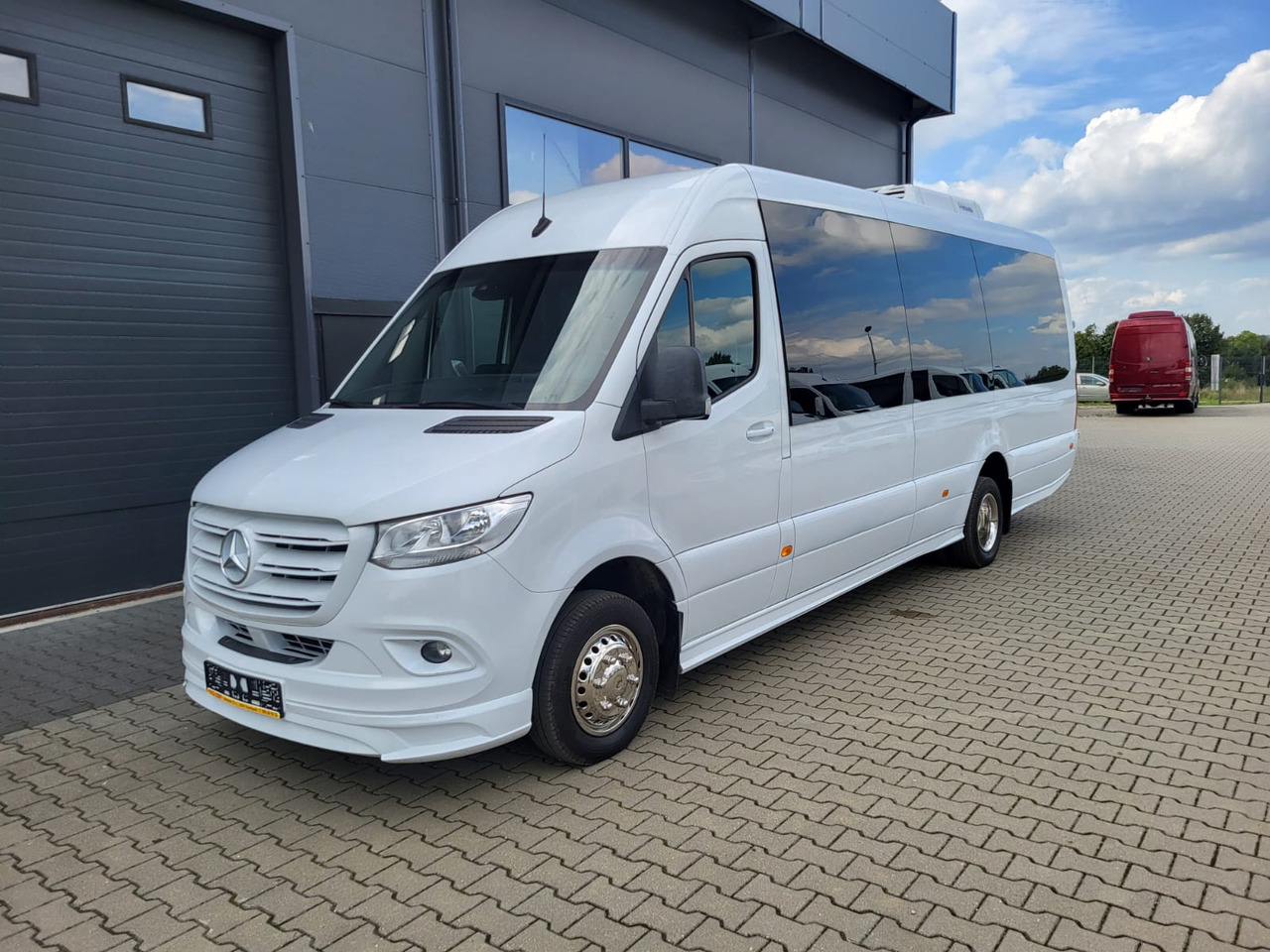 Mercedes-Benz Sprinter 519 CDI 24 places + 3 standing - Forstæder bus: billede 2 Mercedes-Benz Sprinter 519 CDI 24 places + 3 standing - Forstæder bus: billede 2