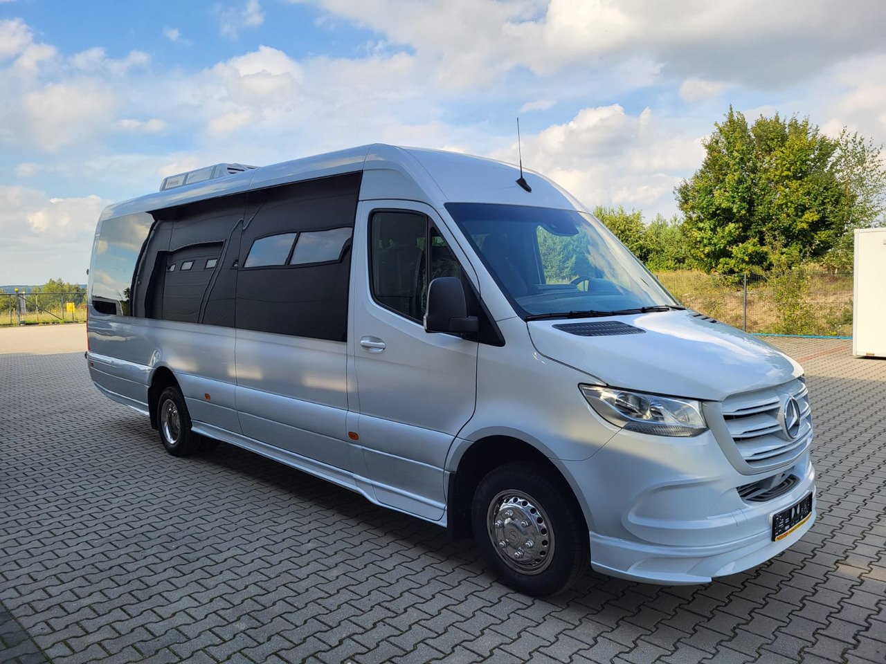 Mercedes-Benz Sprinter 519 CDI 24 places + 4 standing NEW - Turistbus: billede 1 Mercedes-Benz Sprinter 519 CDI 24 places + 4 standing NEW - Turistbus: billede 1