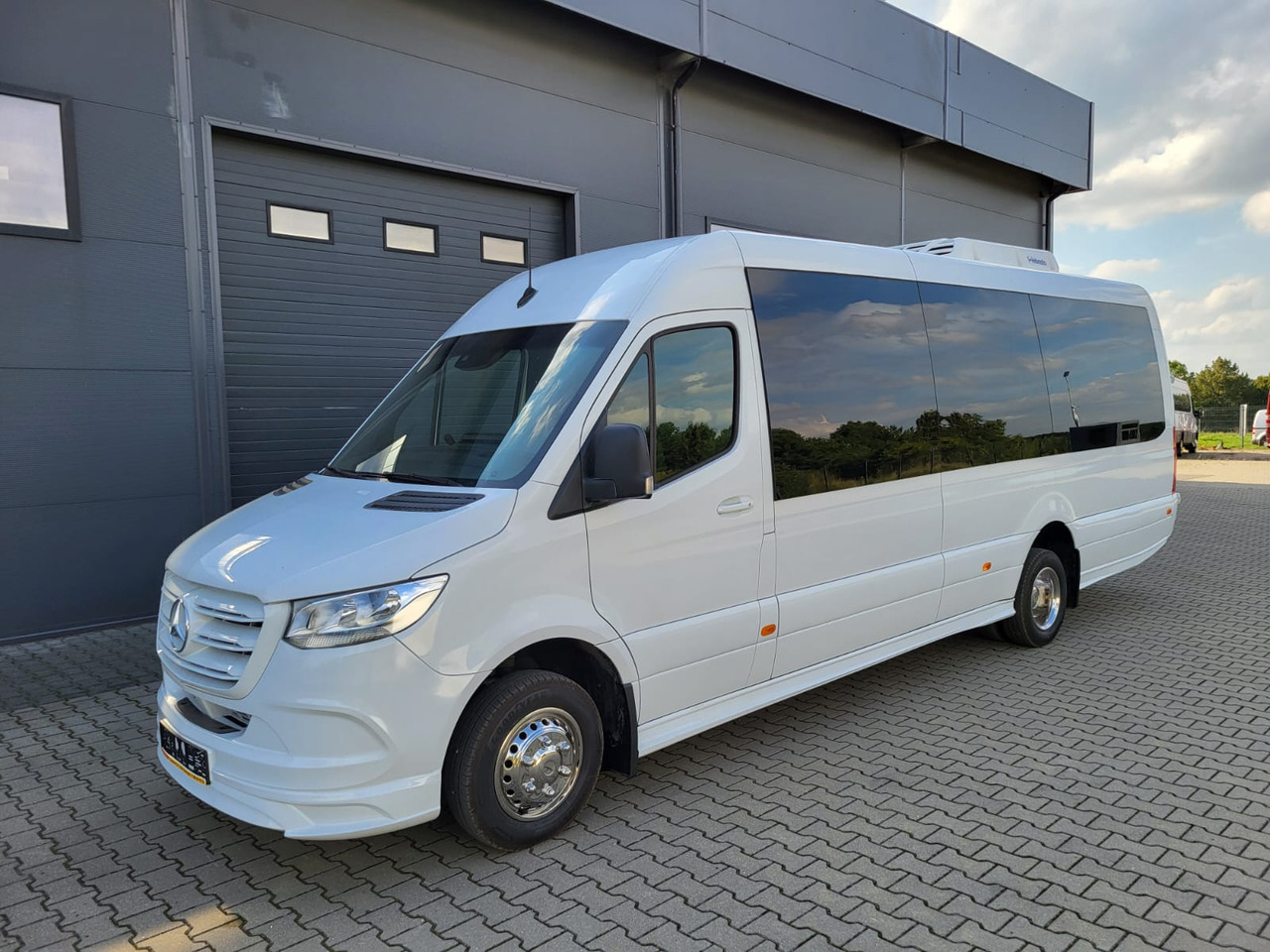 Mercedes-Benz Sprinter 519 CDI 24 places + 4 standing NEW - Turistbus: billede 2 Mercedes-Benz Sprinter 519 CDI 24 places + 4 standing NEW - Turistbus: billede 2
