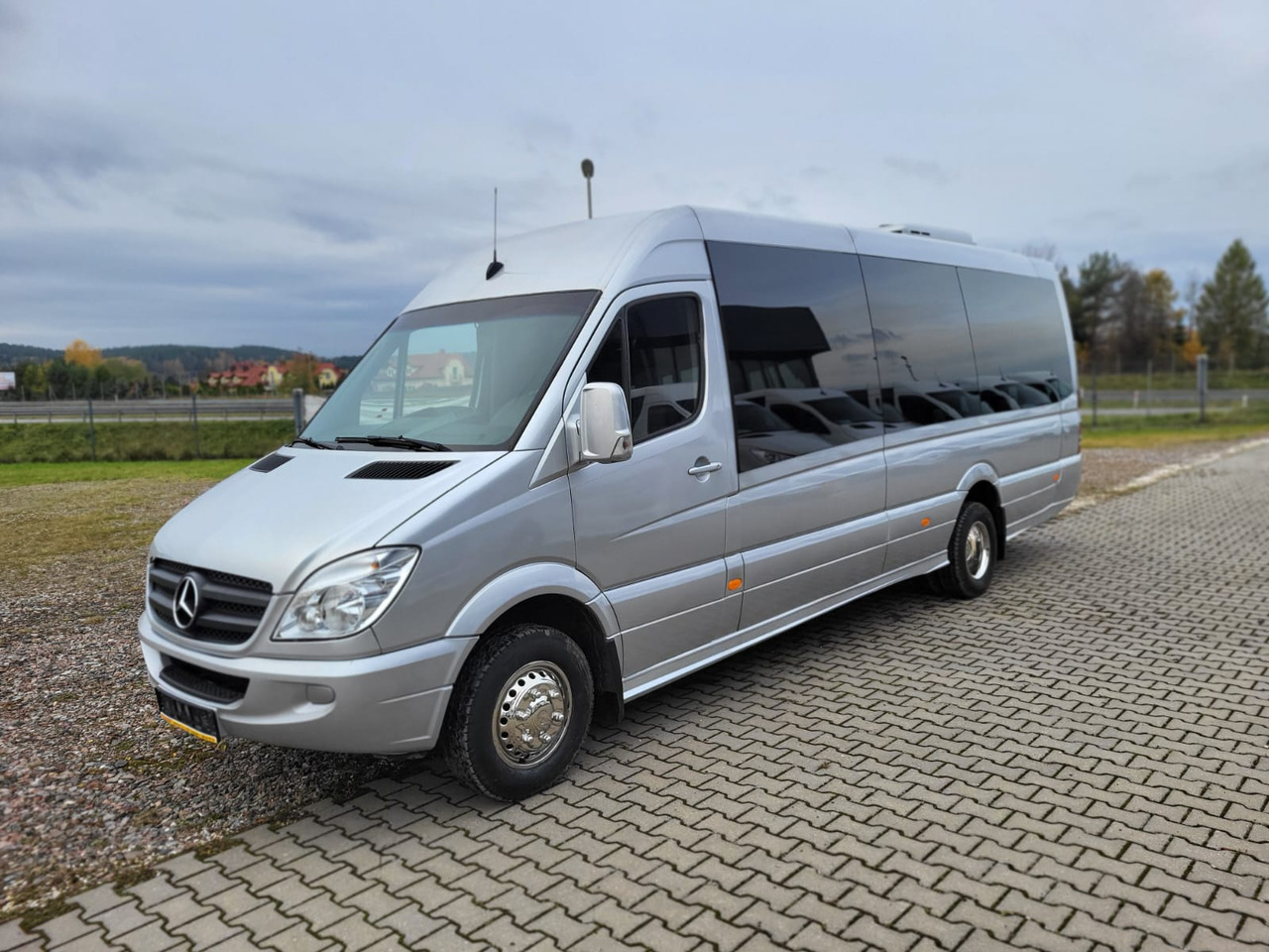 Mercedes-Benz Sprinter 519 CDI 24 places + 4 standing - Forstæder bus: billede 1 Mercedes-Benz Sprinter 519 CDI 24 places + 4 standing - Forstæder bus: billede 1