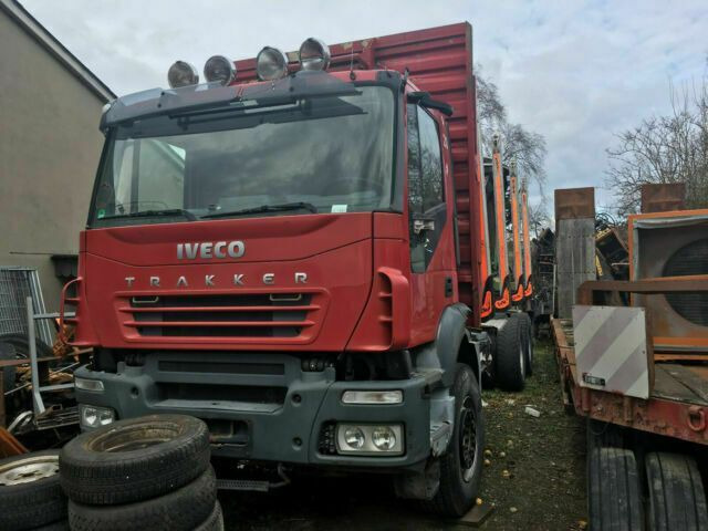 Iveco AD260T450PS 6x4 Blatt Blatt (E:5) - Tømmerbil, Lastbil med kran: billede 1 Iveco AD260T450PS 6x4 Blatt Blatt (E:5) - Tømmerbil, Lastbil med kran: billede 1
