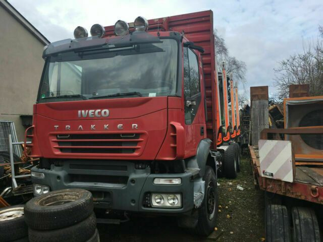 Iveco AD260T450PS 6x4 Blatt Blatt (E:5) - Tømmerbil, Lastbil med kran: billede 3 Iveco AD260T450PS 6x4 Blatt Blatt (E:5) - Tømmerbil, Lastbil med kran: billede 3