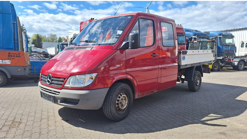 Mercedes-Benz 300-serie 313 Pritsche Doppelkabine - Ladbil, Mandskabsbil: billede 2 Mercedes-Benz 300-serie 313 Pritsche Doppelkabine - Ladbil, Mandskabsbil: billede 2