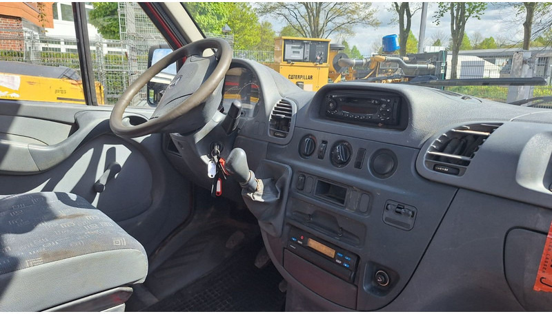 Mercedes-Benz 300-serie 313 Pritsche Doppelkabine - Ladbil, Mandskabsbil: billede 5 Mercedes-Benz 300-serie 313 Pritsche Doppelkabine - Ladbil, Mandskabsbil: billede 5